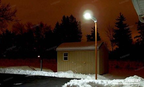 Leadray's Integrated Solar Street Lights 15 Watts Broke The Canada Village's Snowy Night Sky