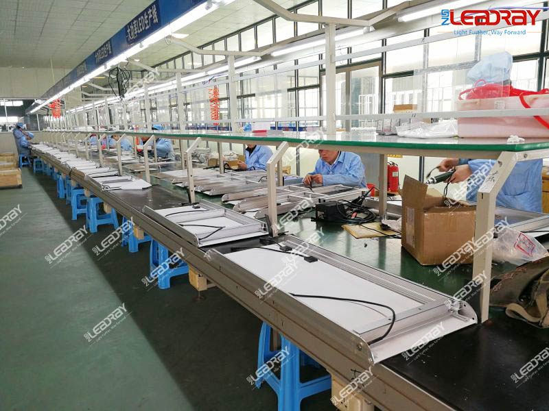 Solar street lamp factory, street lamp production base
