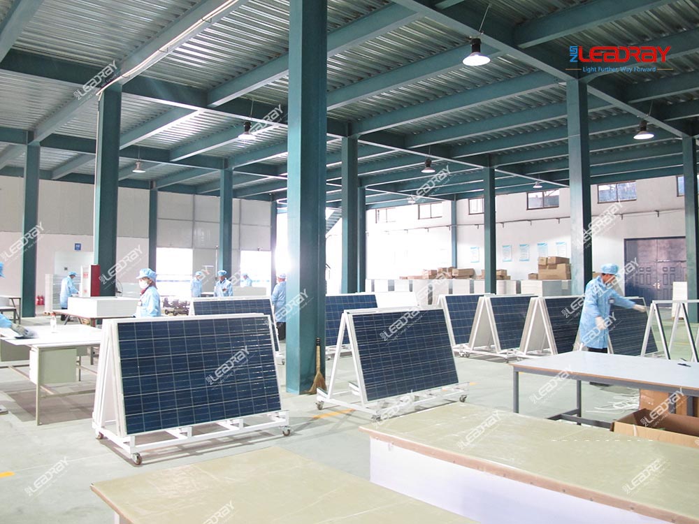 Solar street lamp factory, street lamp production base