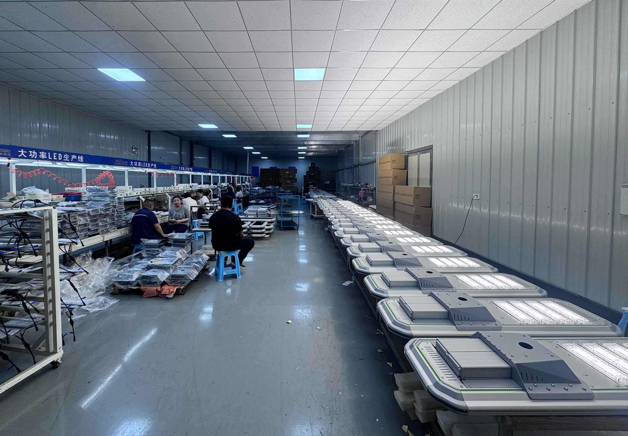 The entire LED light source series adopts PHILIPS 3030 original LED beads The entire LED light source series adopts PHILIPS 3030 original LED beads